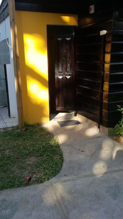 Secret Cabins At Firefly Beach Cottage Negril Luaran gambar